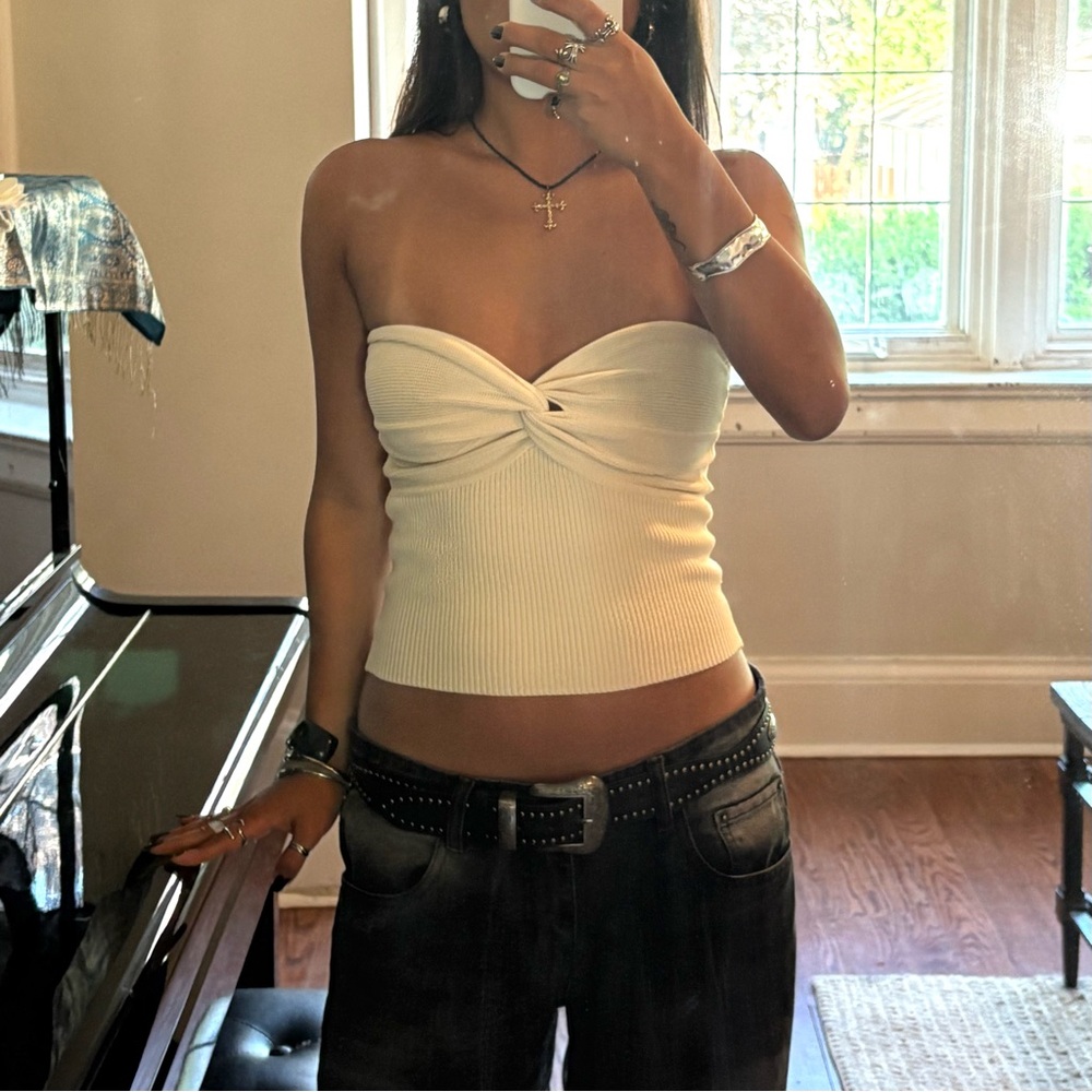 DISSH Cream Ribbed Twist Front Strapless Bandeau Top